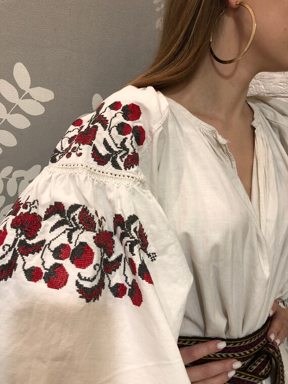 Lovely vintage dress! Summer style! Embroidered dr