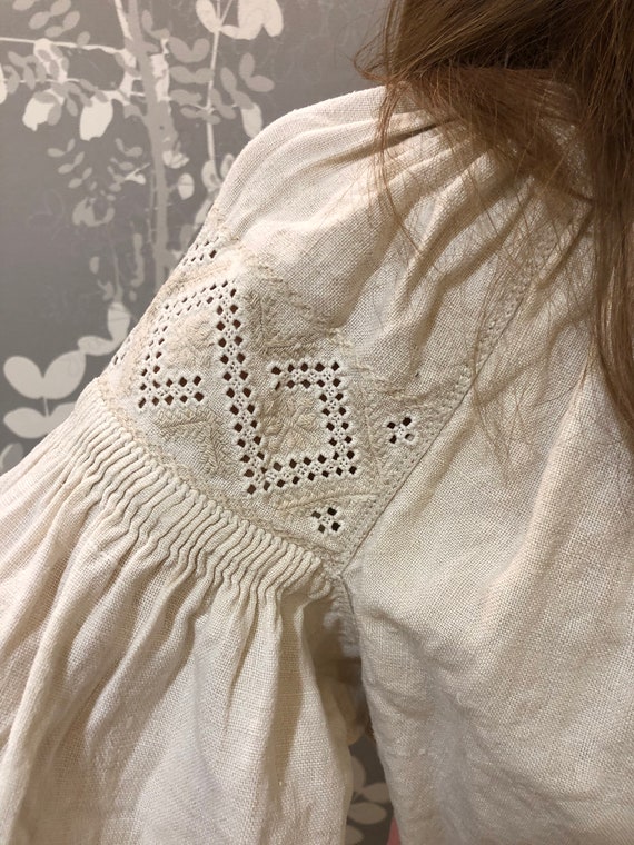 Vintage traditional Ukrainian embroidered shirt Vy
