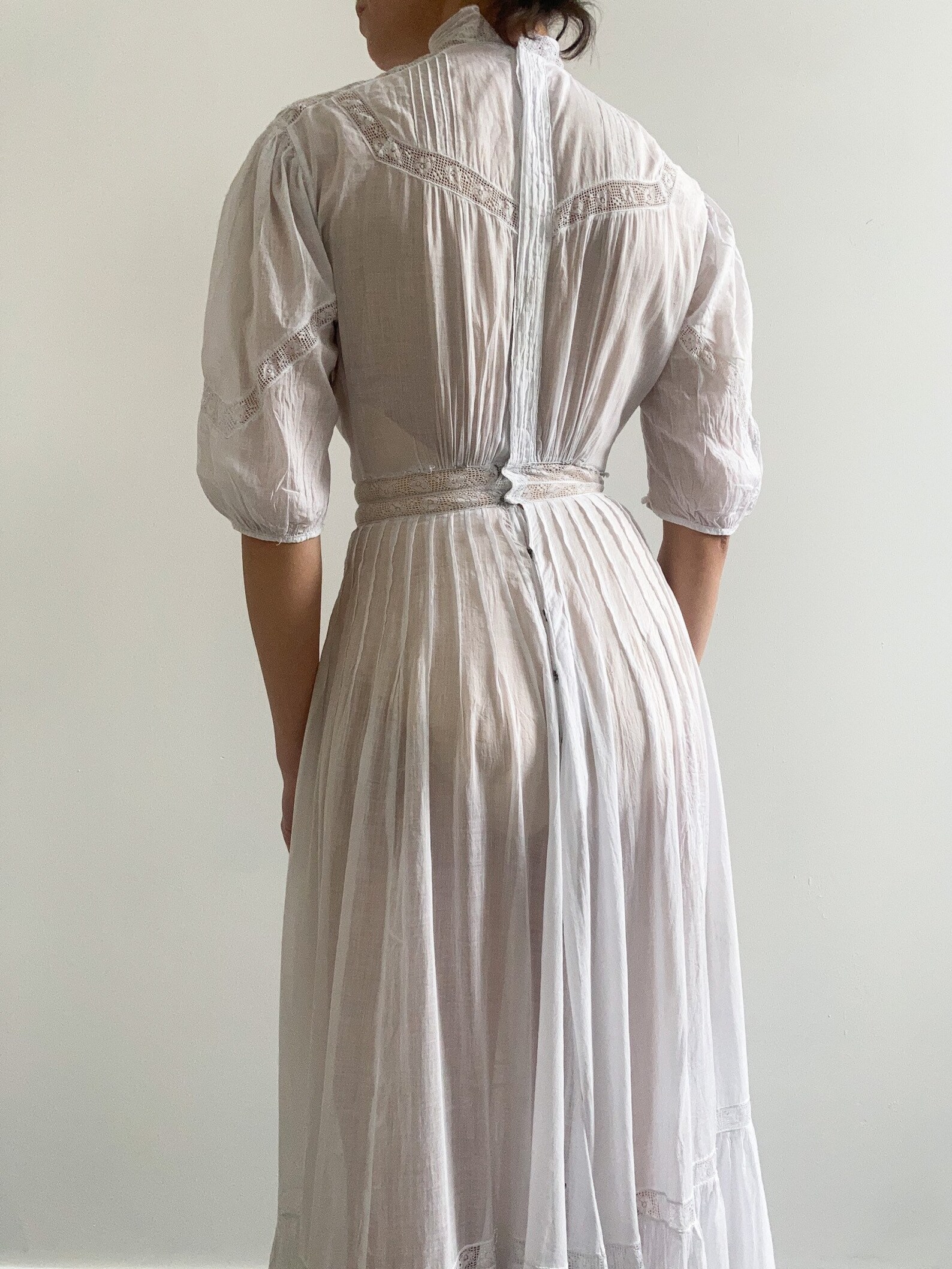 Antique Edwardian Cotton Lawn Gown With Lace Embroidery Etsy