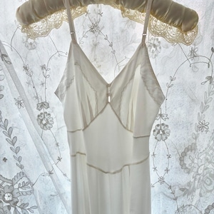 1930s Milky White Satin Midi Slip with Delicate Embroidery S