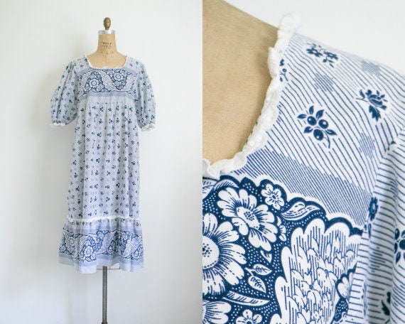 Vintage blue floral prairie dress