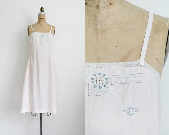 Antique 20s pale pink embroidered chemise