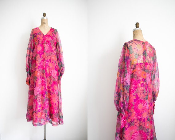 Vintage floral puff sleeve maxi dress