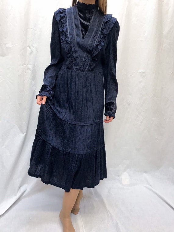 Vintage velvet Phool midi dress