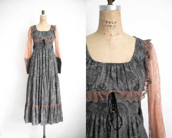 Vintage Gunne Sax milkmaid dress