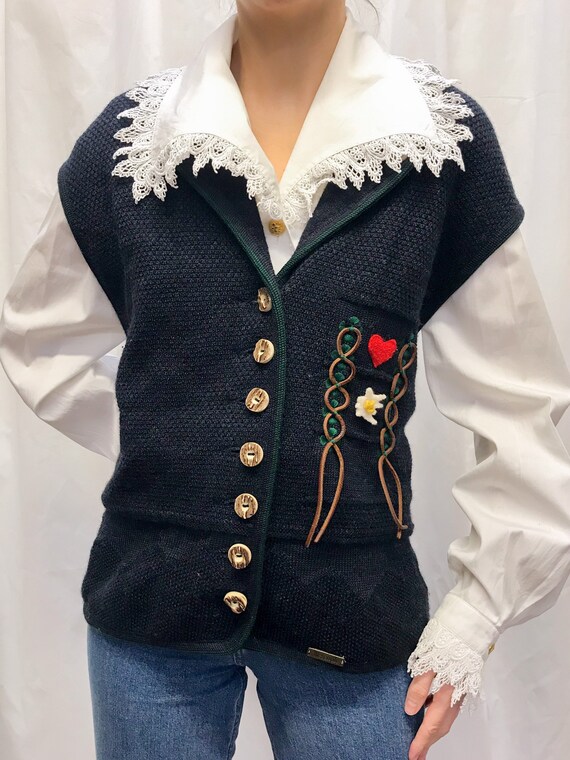 Vintage Tyrolean scenic wool gilet