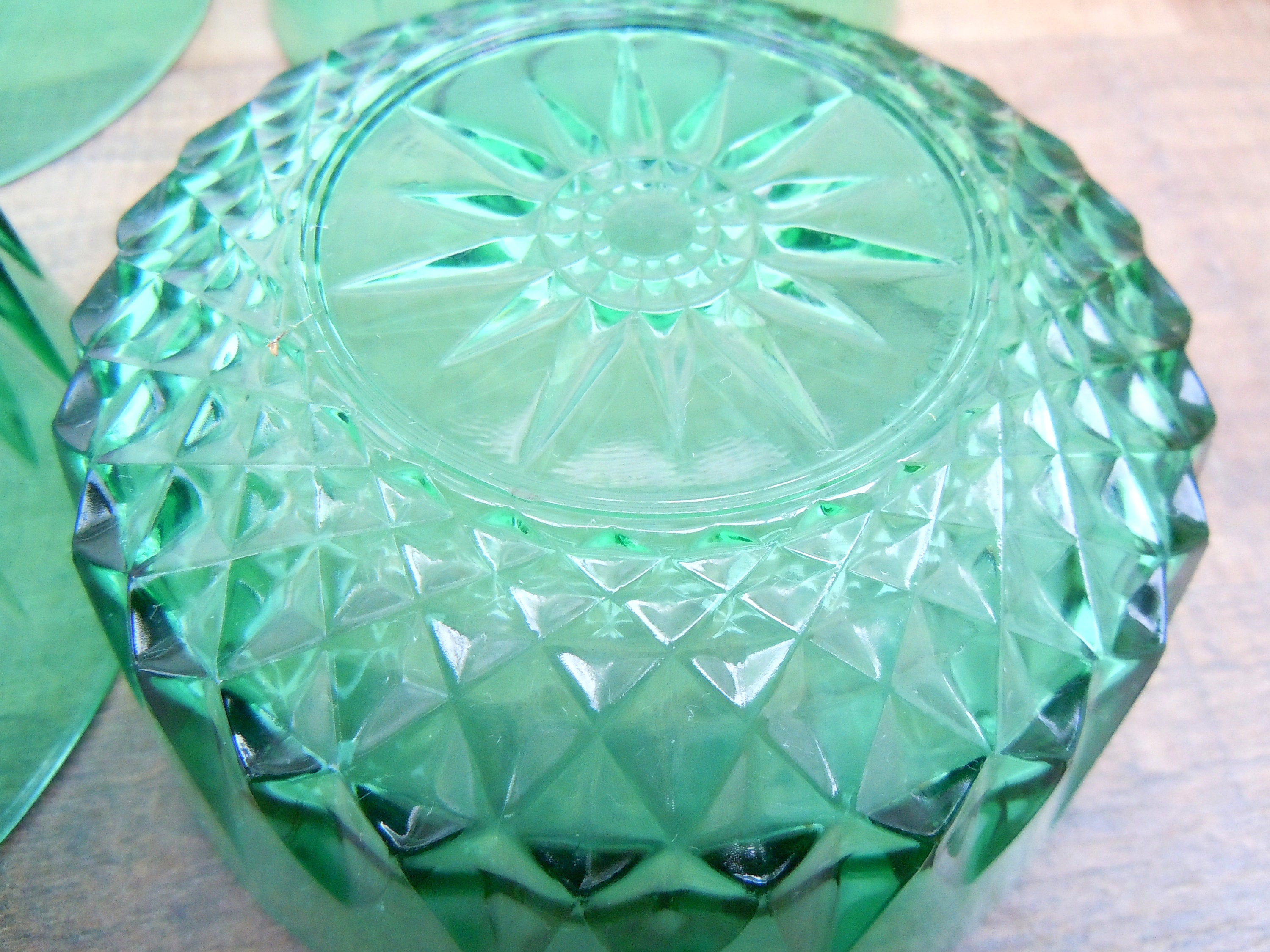 Saladier Vert émeraude Arcoroc Avec 6 Coupelles – Verre Résistant, Service Vaisselle Vintage