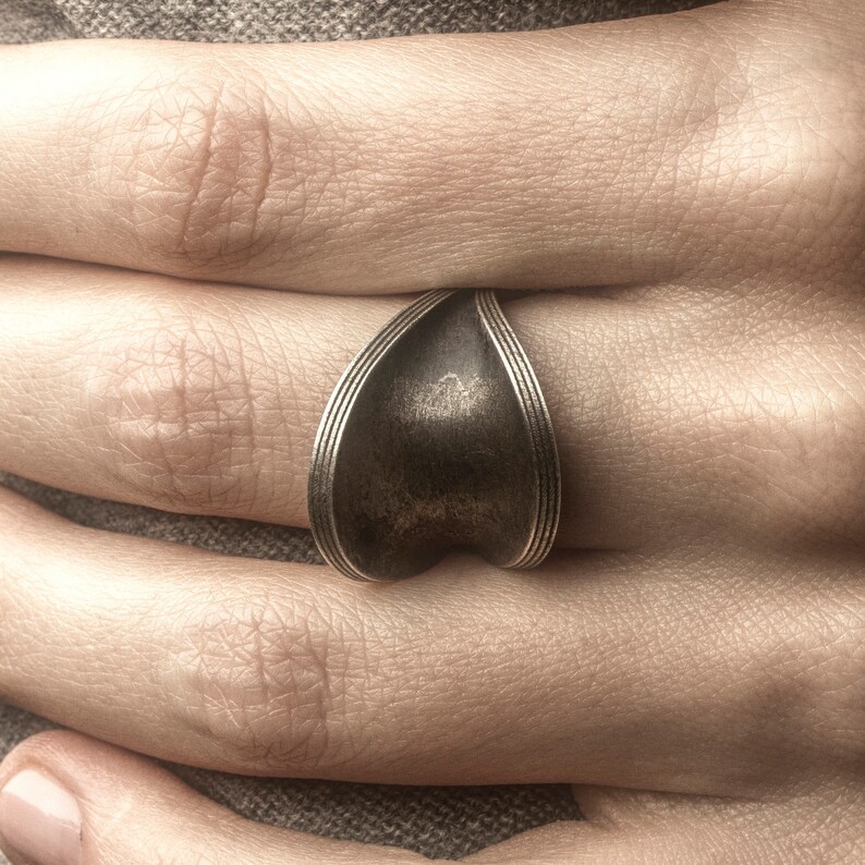 DUNE-FUTURISTIC-STATEMENT Ring-Dune Ring-Unique Ring-Futuristic Clothing-Sci Fi-Space-Raw Ring-Handmade-Dune 2020 Ring-Dune Jewelry-Extropic