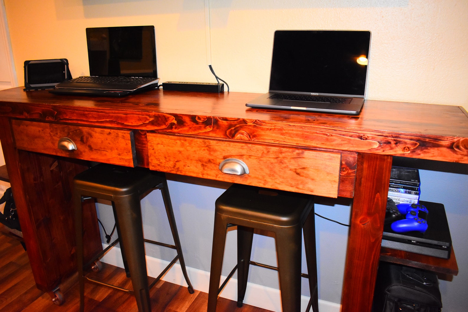 Escritorio de computadora de madera levantada hecho a mano | Etsy