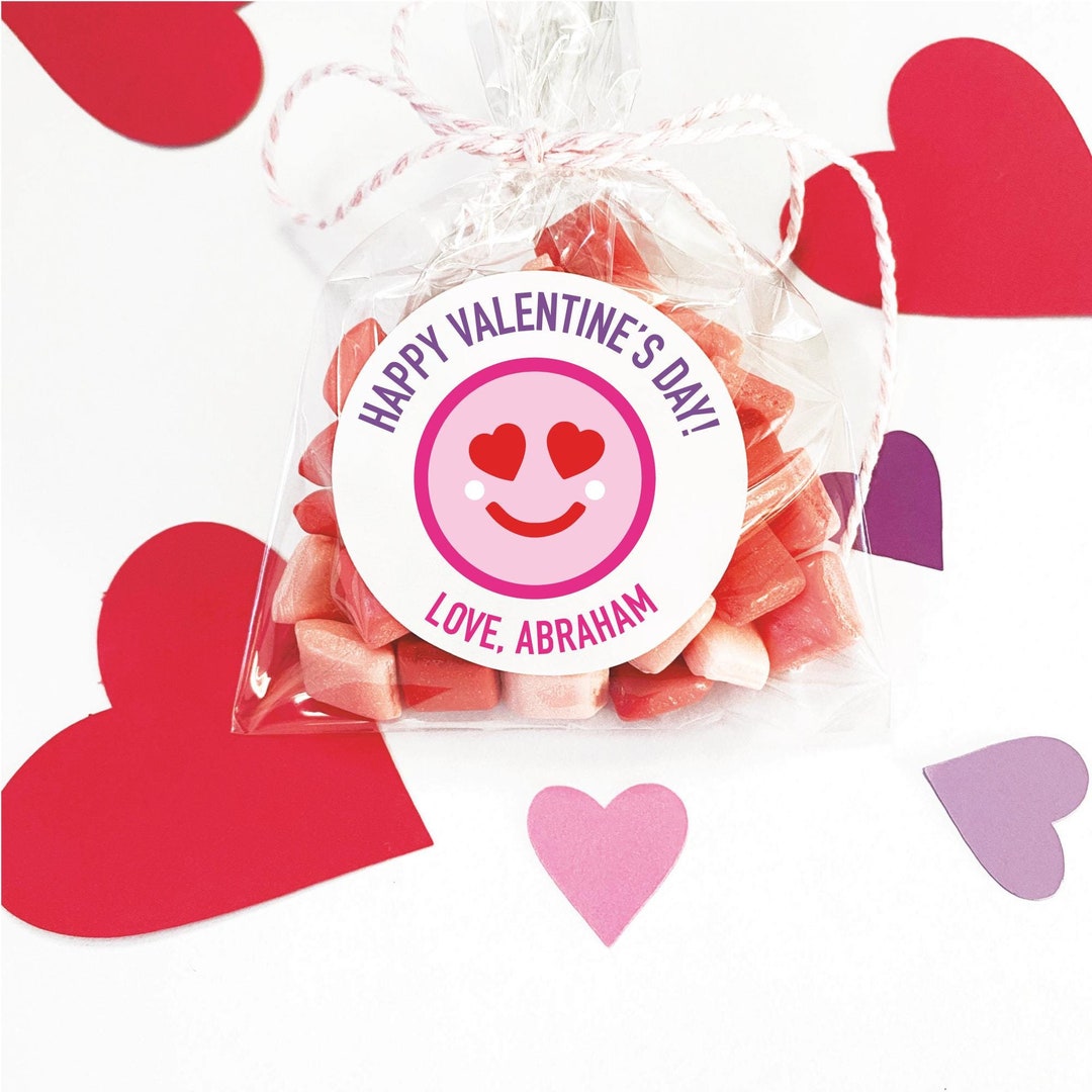 Happy Valentines Day Treat Bag Circular Labels, Simple Happy Face ...