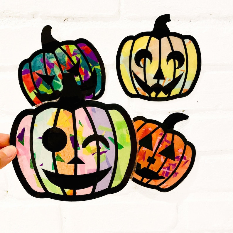 Pumpkin craft for kids and toddlers Halloween party activity.