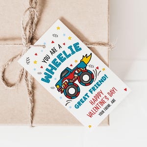 Monster Truck Valentine Printable, Wheelie Great Friend Valentine's Day Gift Tags, Etiquetas de Dia dos Namorados para Meninos para a Escola, Personalize com Corjl