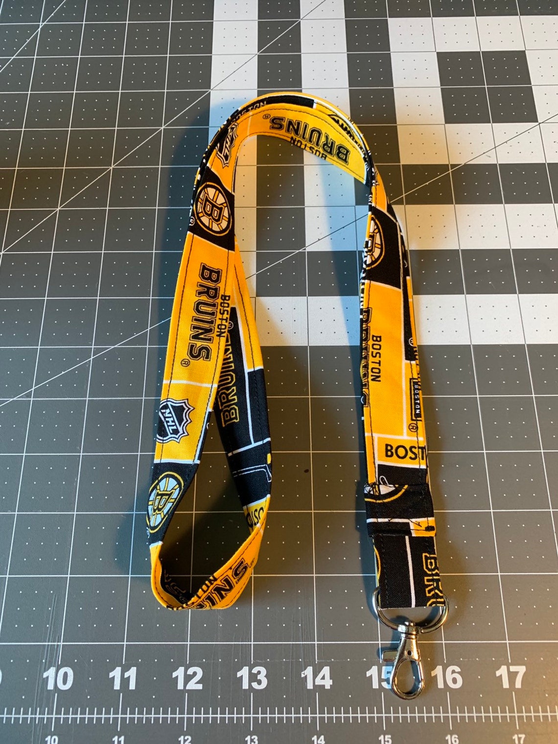 Boston Bruins Lanyard/ keychain lanyard/ NHL/ Boston Bruins/ | Etsy
