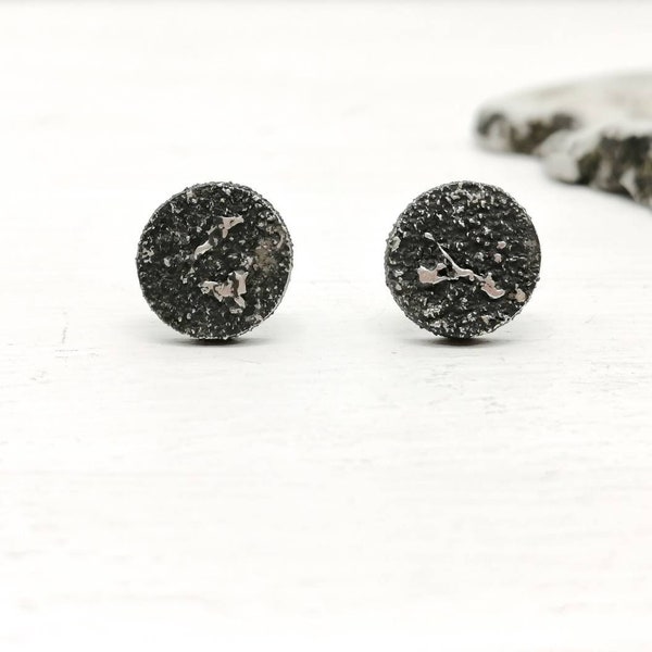 Puces d'oreilles en forme de lune en argent sterling