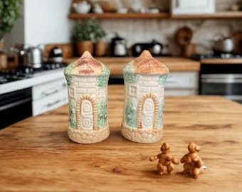 Cottage Ware Salt & Pepper Shakers – House Ceramic Set – Majolica Japan 1970s