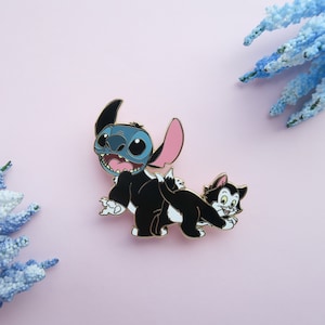 COLOR DEFECT Figaro and Stitch Enamel Pin -Cute Enamel Pins - Stitch Enamel Pin - Cute Lapel Pins - Disney Enamel Pin - Castlecreationsandco