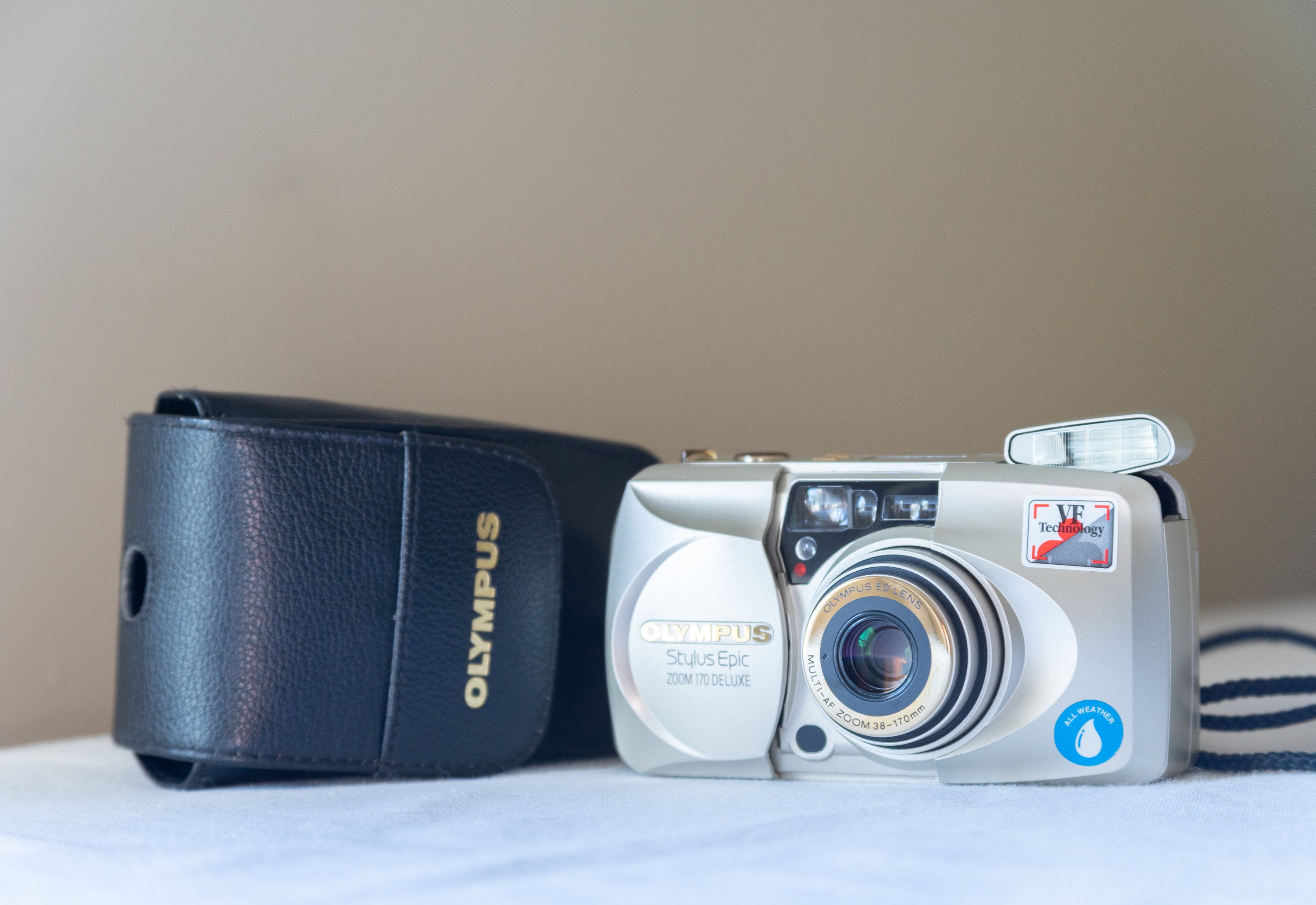 Vintage Olympus Stylus Epic Zoom 170 35mm Film Camera zoom 38170mm