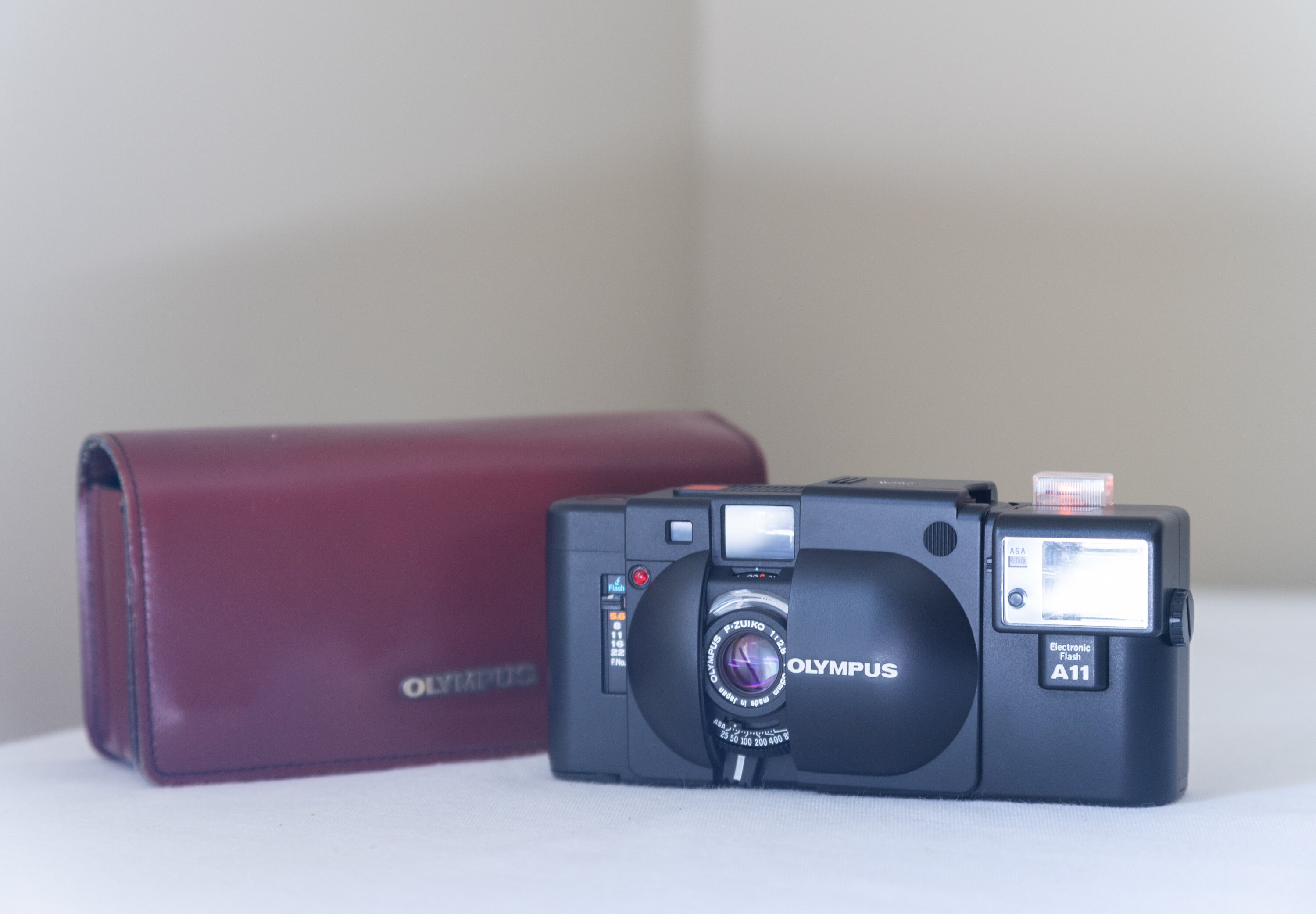 OLYMPUS XA / F.ZUIKO 35mm F2.8 + A16 オリンパス フィルムカメラ MF