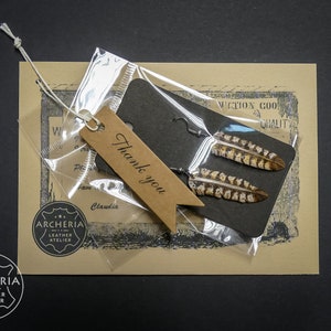 Leather featherearrings birds of prey, hand tooled image 9