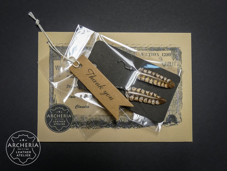 Leather featherearrings birds of prey, hand tooled image 9