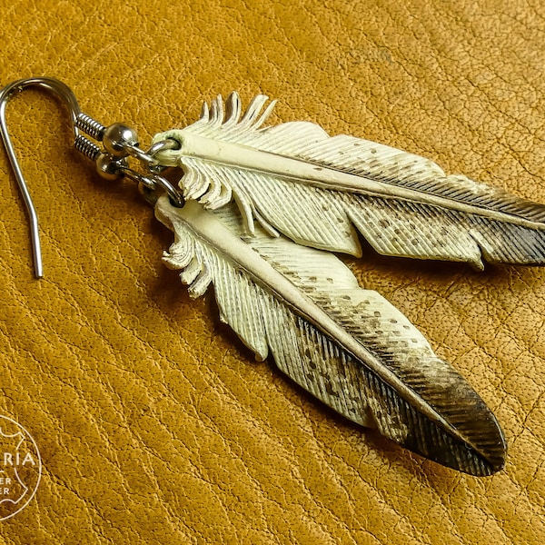 Leather featherearrings eagle, hand tooled