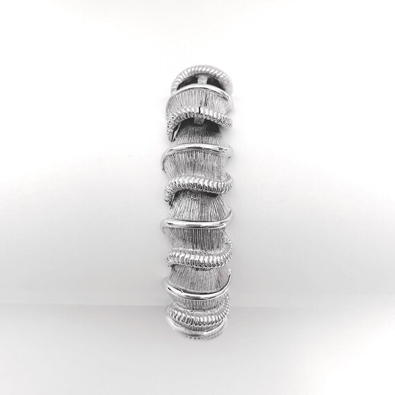 Vintage 1950s Silver Textured Link Bracelet Design