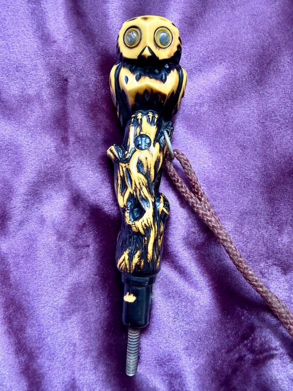 Owl Umbrella Handle, vintage plastic, yellow View 5