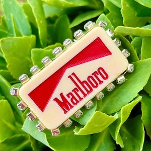 budweiser cigarettes Marlboro Budweiser