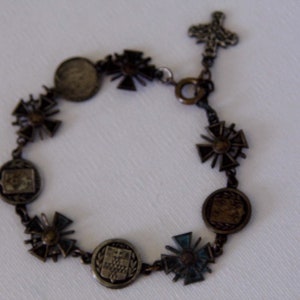 Vintage WW1 Souvenir France Coat of Arms Bracelet