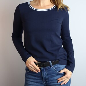 Freydis & Sun Chemise à manches longues pour femme, bleu foncé, rayée, jersey de coton, également en grandes tailles, oversize, fabriquée dans le Schleswig-Holstein image 4