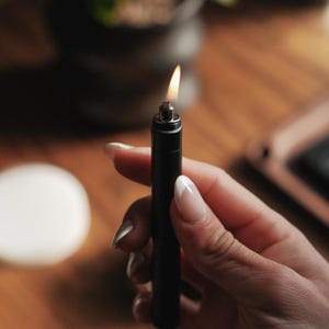 Smellproof Doobtube Lighter: Joint Storage, Refillable