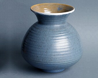 D2523 Art Deco Vase 1930-1940s MCM Dutch Art Ceramics