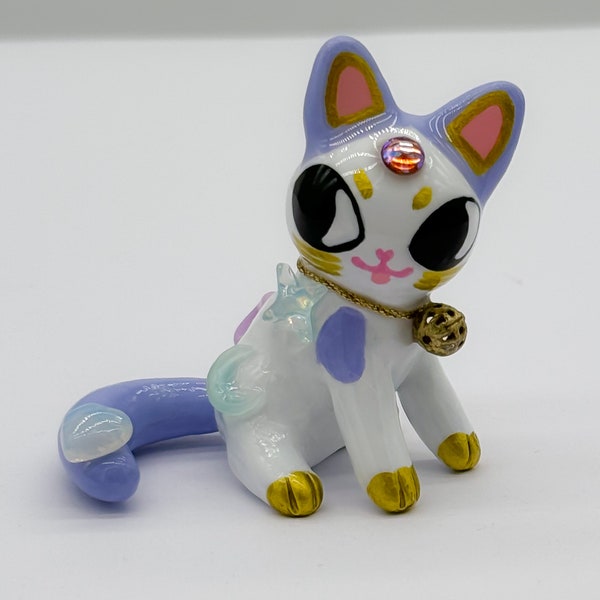 Lavender the lucky cat sculpture