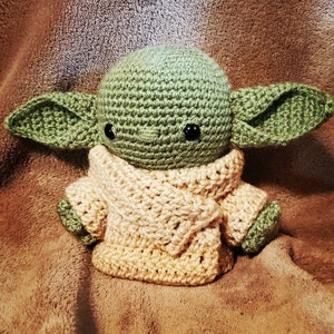 Green Baby Alien Plush Toy - Crochet Amigurumi