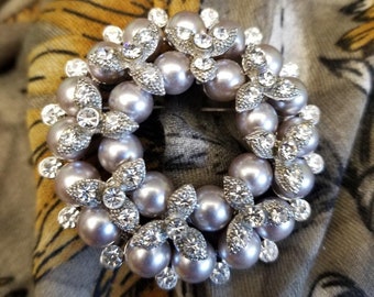 Vintage Brooch, grey colored faux pearls and rhinestone on silver color base