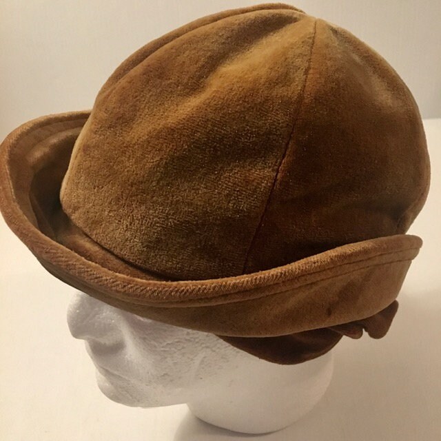 Happy Capper Brimmed Hat Ear Warmers Vintage 1950s Mid Mod Pony Tail Back Golden il_1080xN.3686742141_kbl8.jpg main image 3