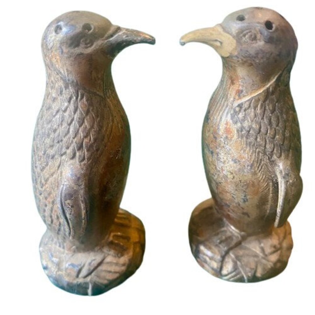 Jennings Brothers Penguins Salt and Pepper Shakers Heavy Metal Antique