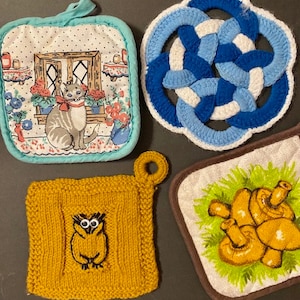 Potholders Lot of Four Vintage 70s Cat Celtic Knot Owl Mushrooms Kitchen Kitsch Handmade