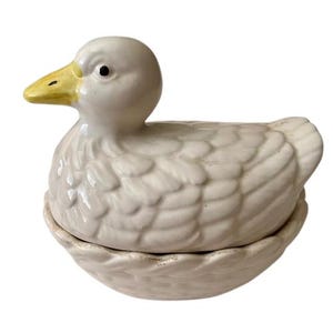 Duck on a Nest Ceramic Trinket Jar Farmhouse Cottage Decor Mid Century Vintage