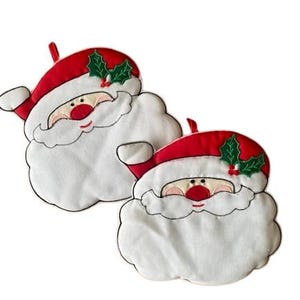 Santa Claus Potholders Set of Two Vintage 1980s Holiday Decor Christmas Decor