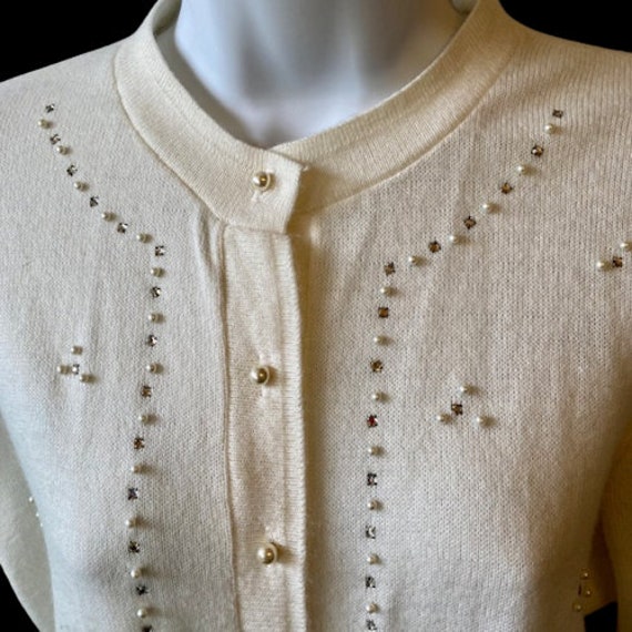 Cardigan Sweater It's Pure Gould Vintage 40s 50s Embellished Pearls Rhinestones Pearl Buttons Cream Made in the USA - Etsy Cardigan Sweater It's Pure Gould Vintage 40s 50s Embellished Pearls Rhinestones Pearl Buttons Cream Made in the USA - Etsy