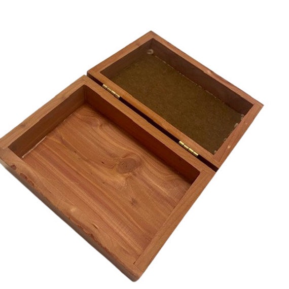 Cedar Trinket Box Banana Slug on Lid Hinged Unique - image 4