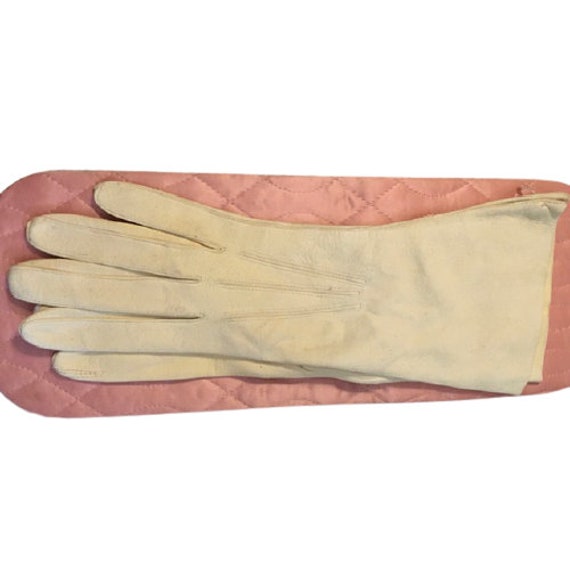 Vintage Bogene Glove Box Pink Satin Three Pair Gl… - image 5