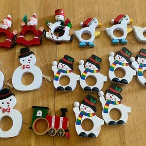 Wooden Christmas Winter Napkin Rings Wooden Assorted Lot of 15 Holiday Table Decor