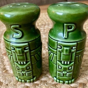 Ceramic Salt Pepper Shakers Totem Pole Raised Design Vintage 1970s Avocado Green