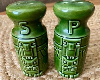 Ceramic Salt Pepper Shakers Totem Pole Raised Design Vintage 1970s Avocado Green