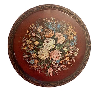 Candy Dose Barringer Wallis und Manners Vintage 1960er Jahre Dunkelrot Floral Runde Dekorative Aufbewahrung Sammlerstück