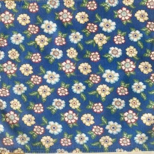 Cloth Napkins or Placemats Handmade Set of Four Floral Blue Background Flower Power