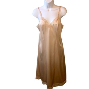Maidenform Full Slip Vintage 80s Sweet Nothings Tan Lace 34 Made in the USA