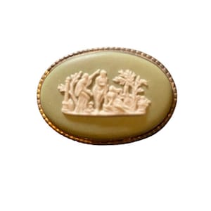 Wedgewood Brooch Pin Sage Green Jasperware Figurial Oval Gold Tone Metal Mid Century Vintage 1960s